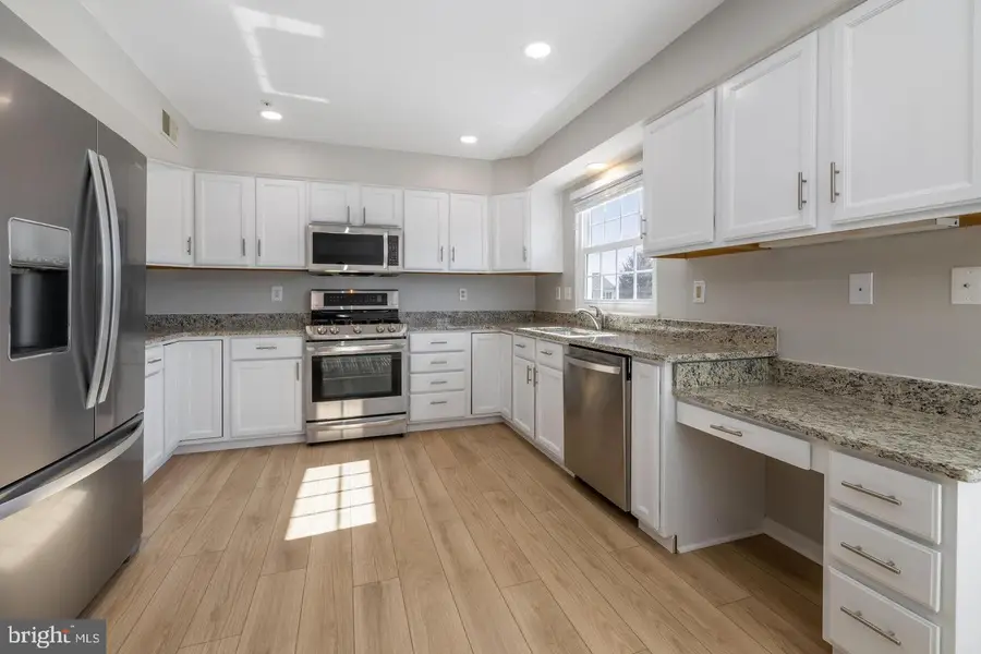 13004 Prairie Knoll Ct, Germantown, MD 20874 - #3
