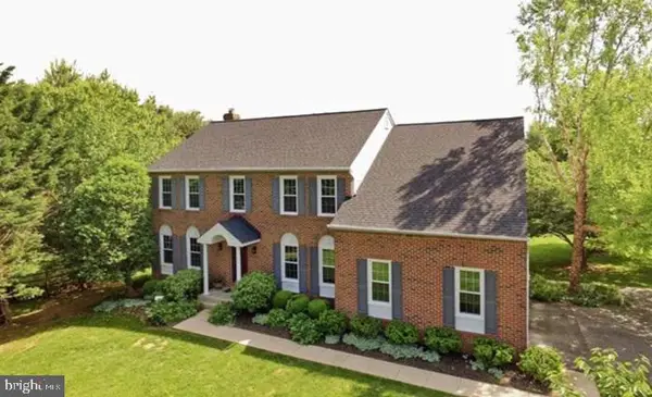 11824 Morning Star Dr, GERMANTOWN, MD 20876