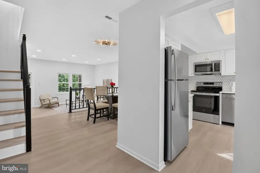 7623 Heatherton Ln, Potomac, MD 20854 - #3