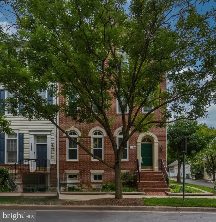 1120 Crestfield Dr, Rockville, MD 20850 - #2