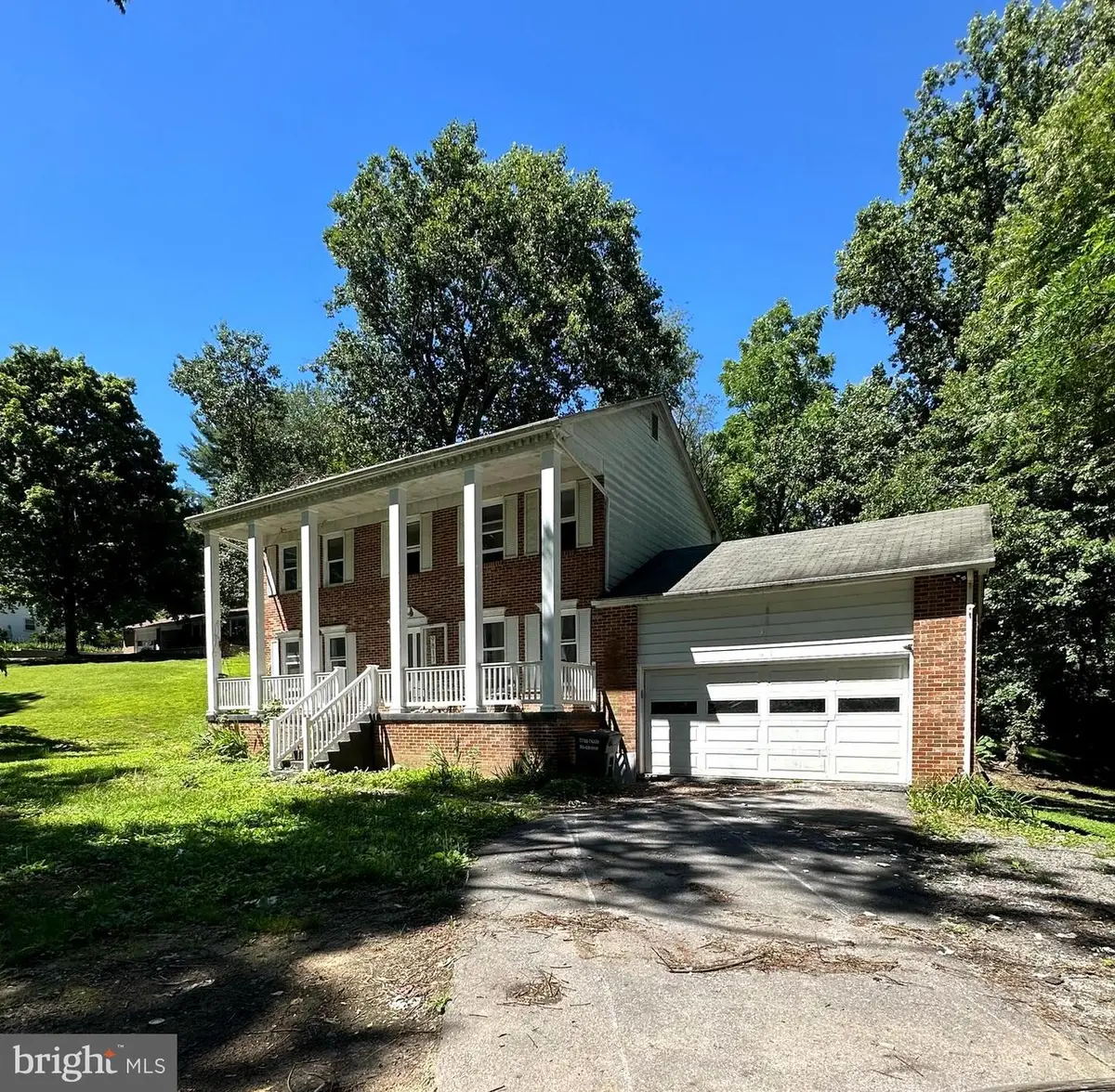 9817 Moyer Rd, Damascus, MD 20872 - #1