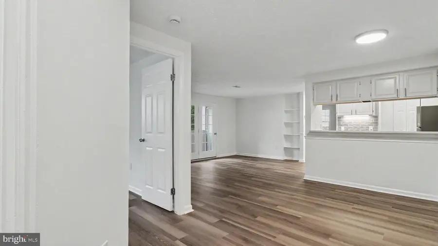12209 Saint Peter Ct #e, Germantown, MD 20874 - #3