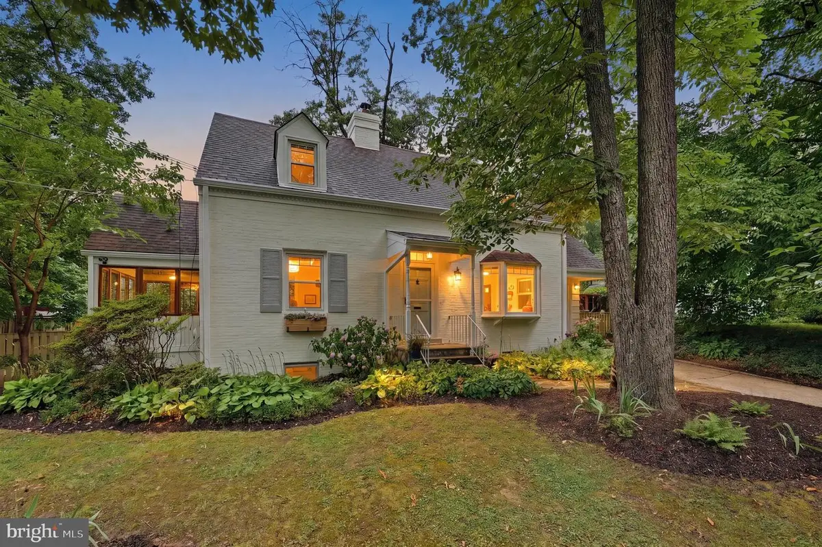 8902 Sudbury Rd, Silver Spring, MD 20901 - #1