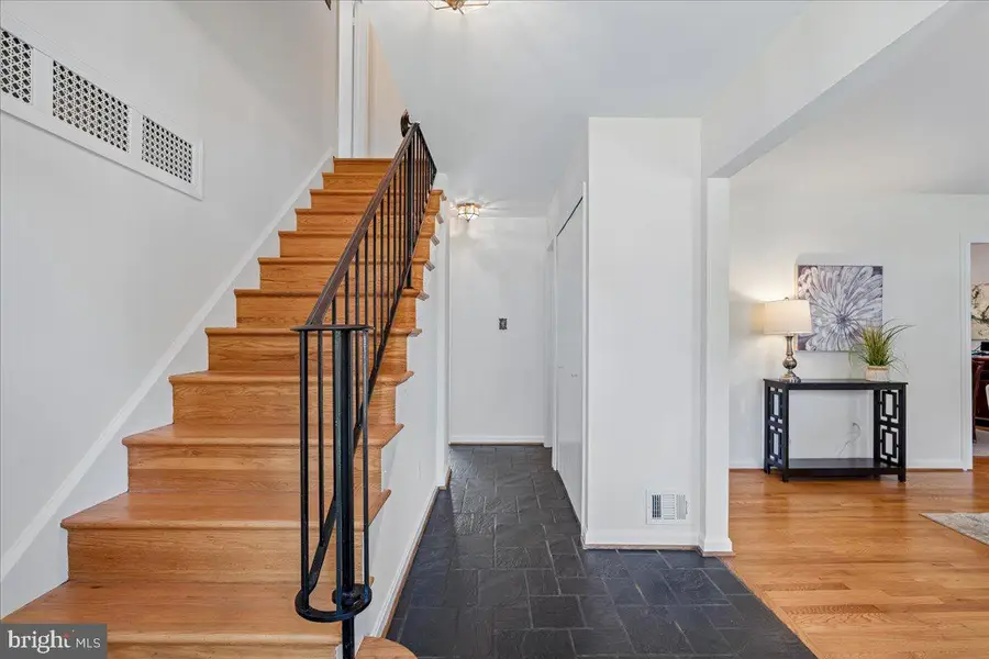 4716 Sunflower Dr, Rockville, MD 20853 - #3