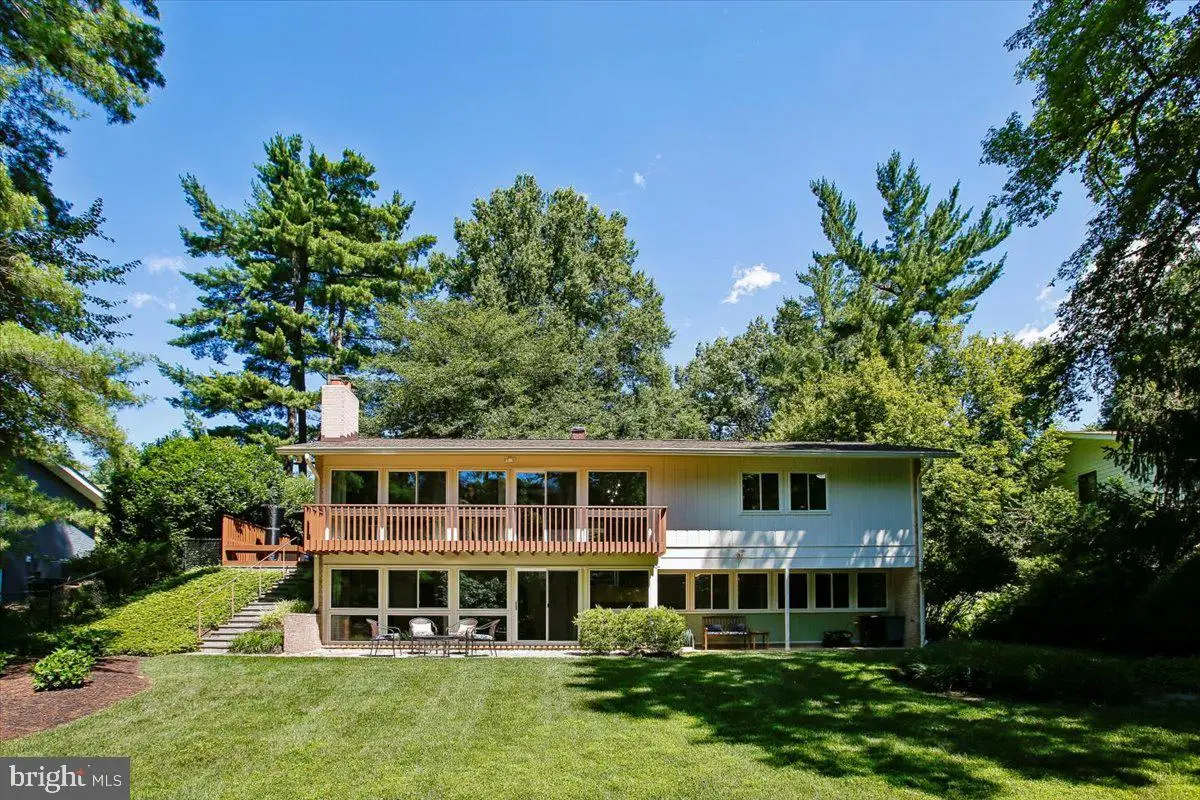 8308 Lilly Stone Dr, Bethesda, MD 20817 - #1