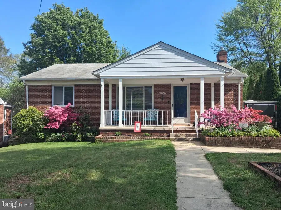 406 Belton Rd, Silver Spring, MD 20901 - #2