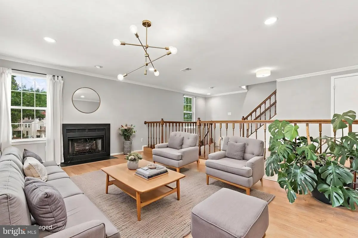 14621 Monmouth Dr, Burtonsville, MD 20866 - #1