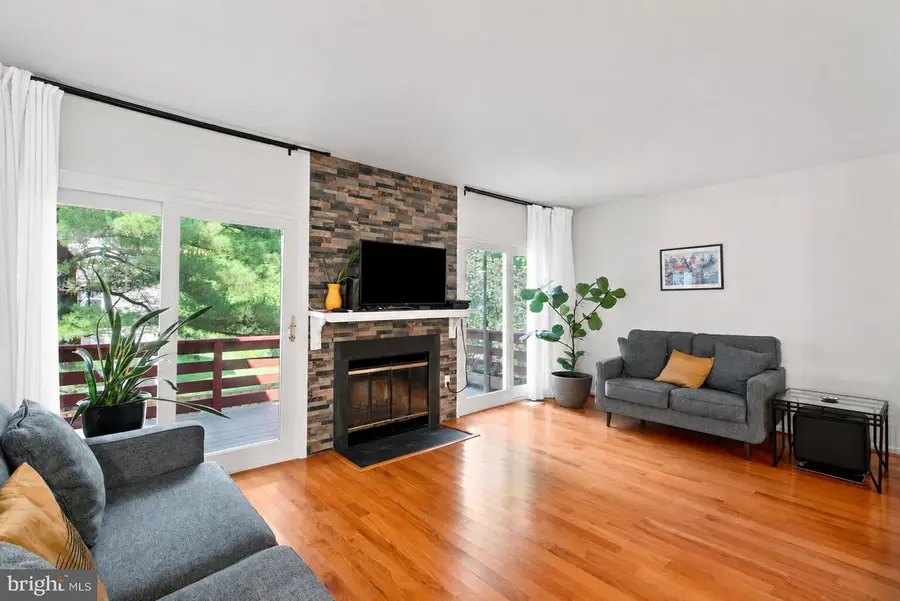 19242 Wheatfield Ter, Gaithersburg, MD 20879 - #3