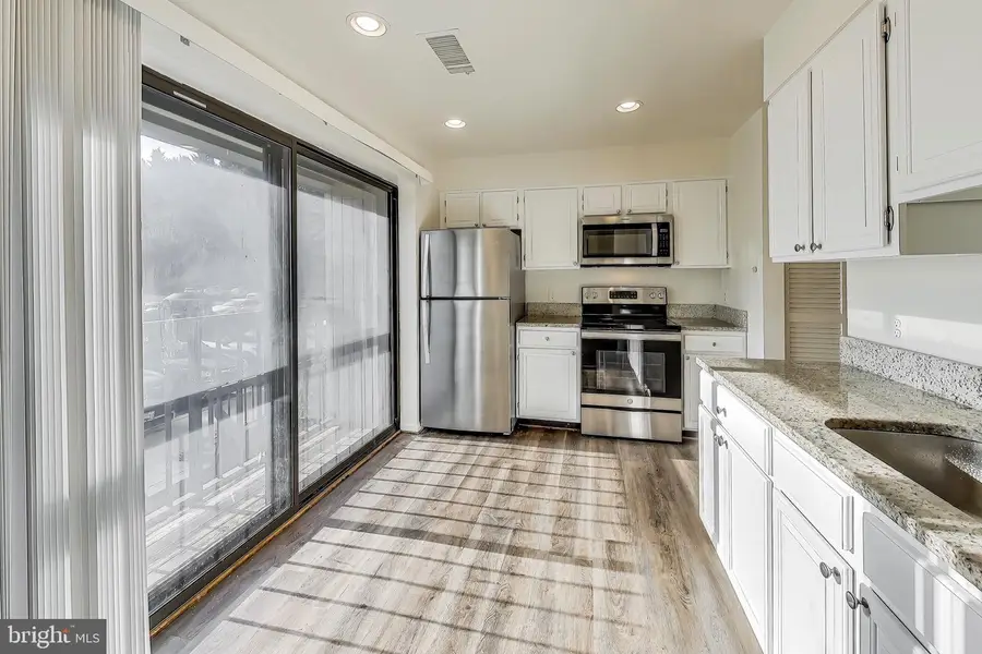 16 Dudley Ct #7, Bethesda, MD 20814 - #2