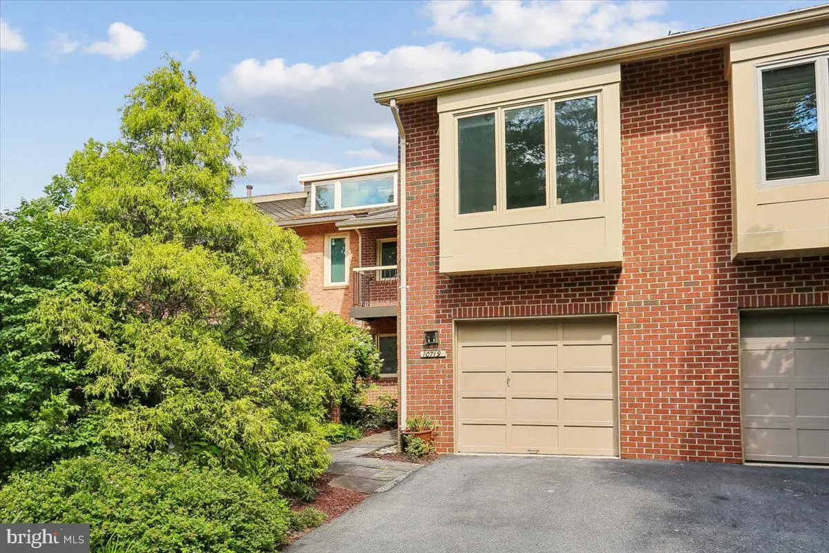 10719 Gloxinia Dr, Rockville, MD 20852 - #1