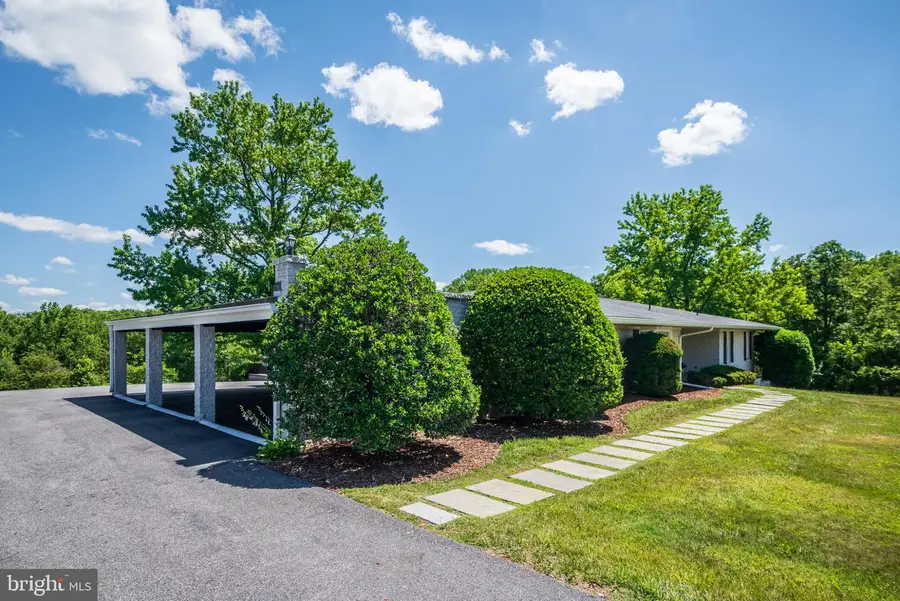 4212 Dustin Rd, Burtonsville, MD 20866 - #2