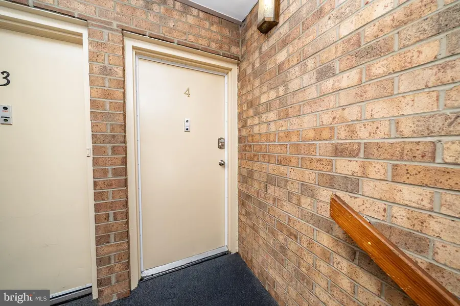9910 Walker House Rd #9910-4, Gaithersburg, MD 20886 - #3