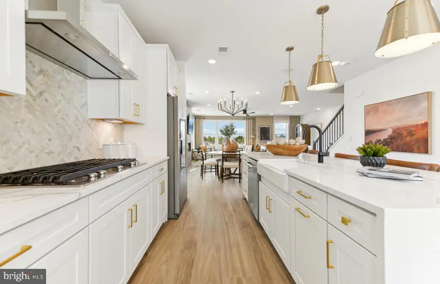 508 Parkview Ave, Gaithersburg, MD 20878 - #3