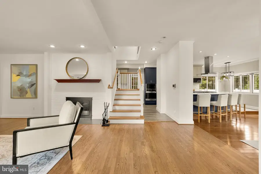 4717 Edgefield Rd, Bethesda, MD 20814 - #2