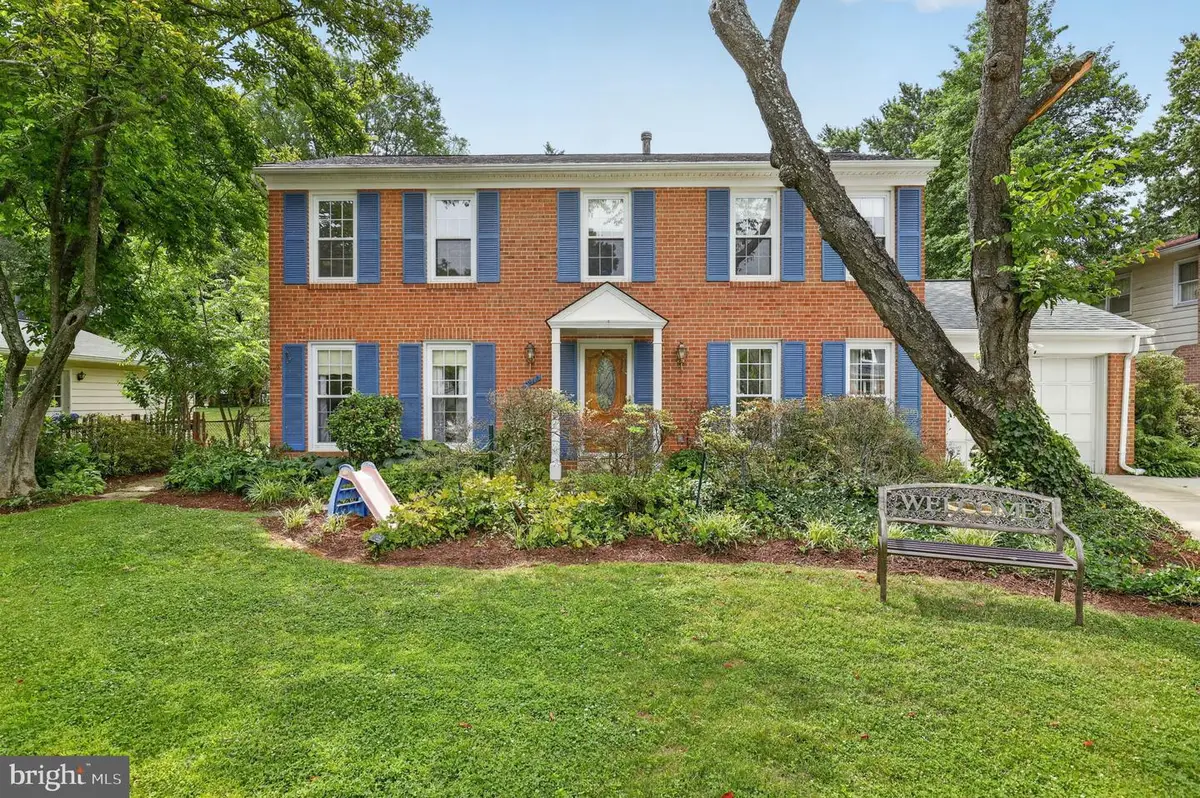 8912 N Westland Dr, Gaithersburg, MD 20877 - #1
