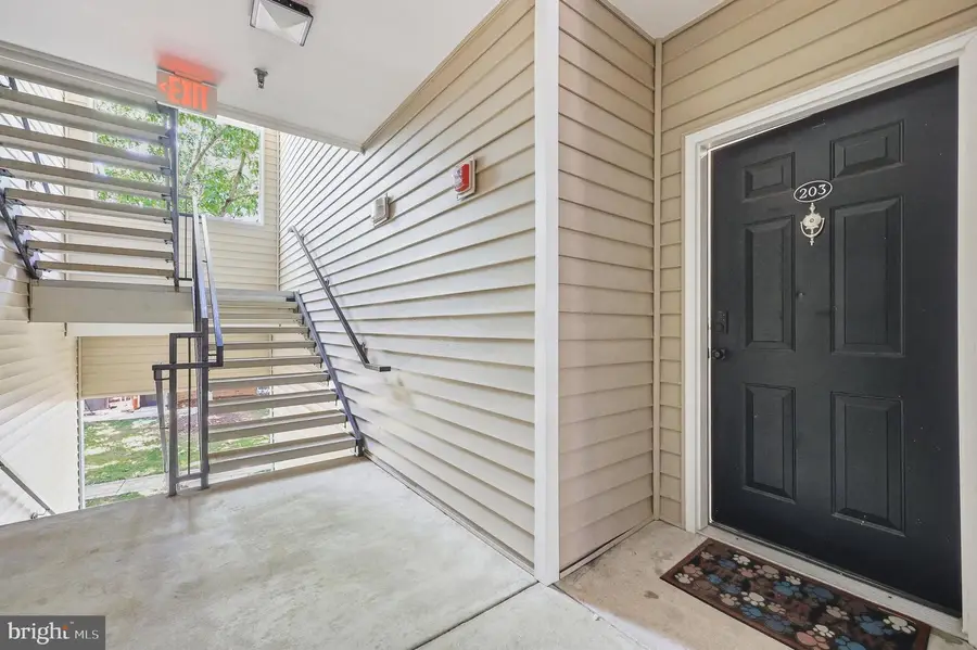 19623 Galway Bay Cir #203, Germantown, MD 20874 - #3