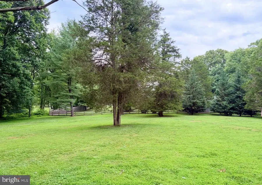 21830 New Hampshire Ave, Brookeville, MD 20833 - #3