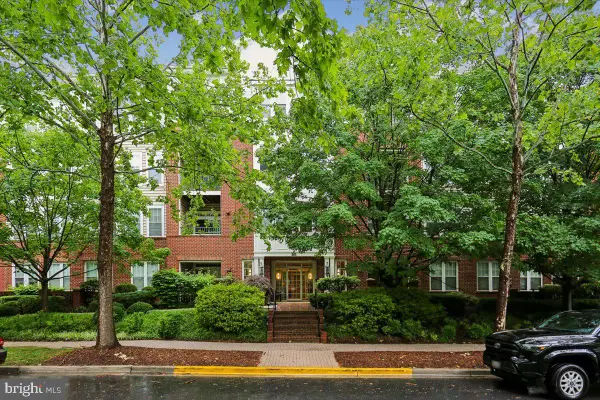 501 King Farm Blvd #206, ROCKVILLE, MD 20850