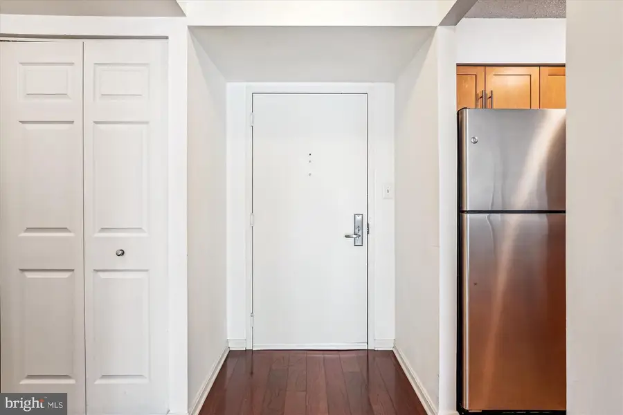 10101 Grosvenor Pl #407, Rockville, MD 20852 - #3
