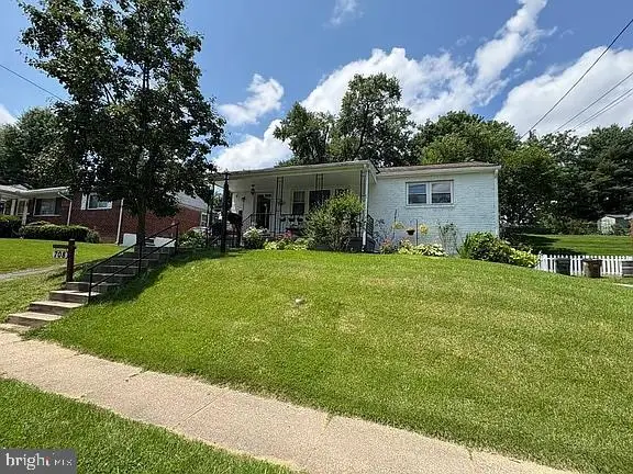 708 1st St, Rockville, MD 20851 - #3