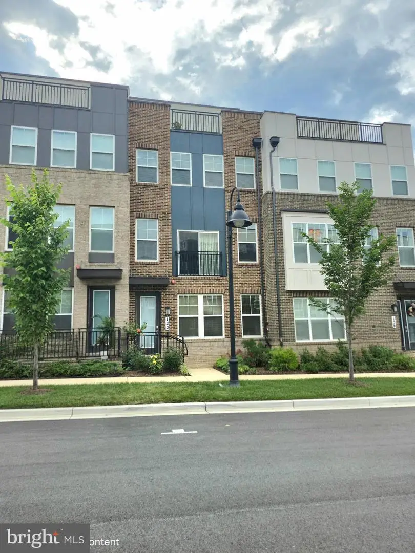 122 Dickenson Dr, Gaithersburg, MD 20878 - #2