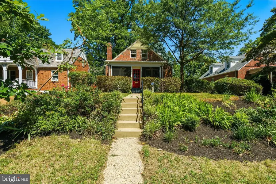 823 Bonifant St, Silver Spring, MD 20910 - #2