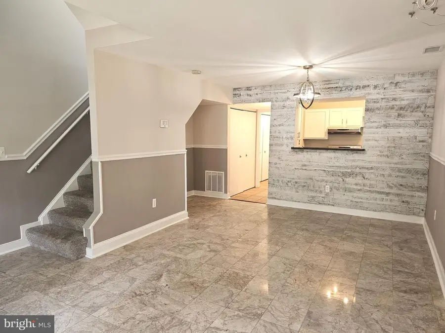11902 Foal Ln, North Potomac, MD 20878 - #3
