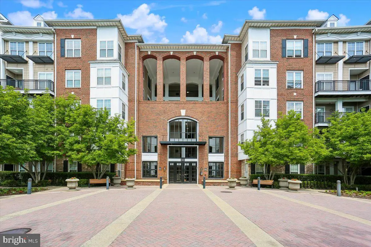 501 Hungerford Dr #105, Rockville, MD 20850 - #1