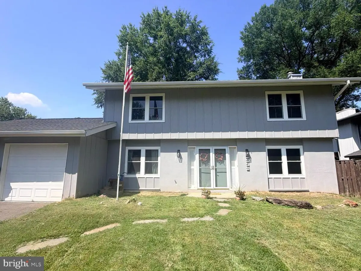 3332 Tanterra Cir, Brookeville, MD 20833 - #1