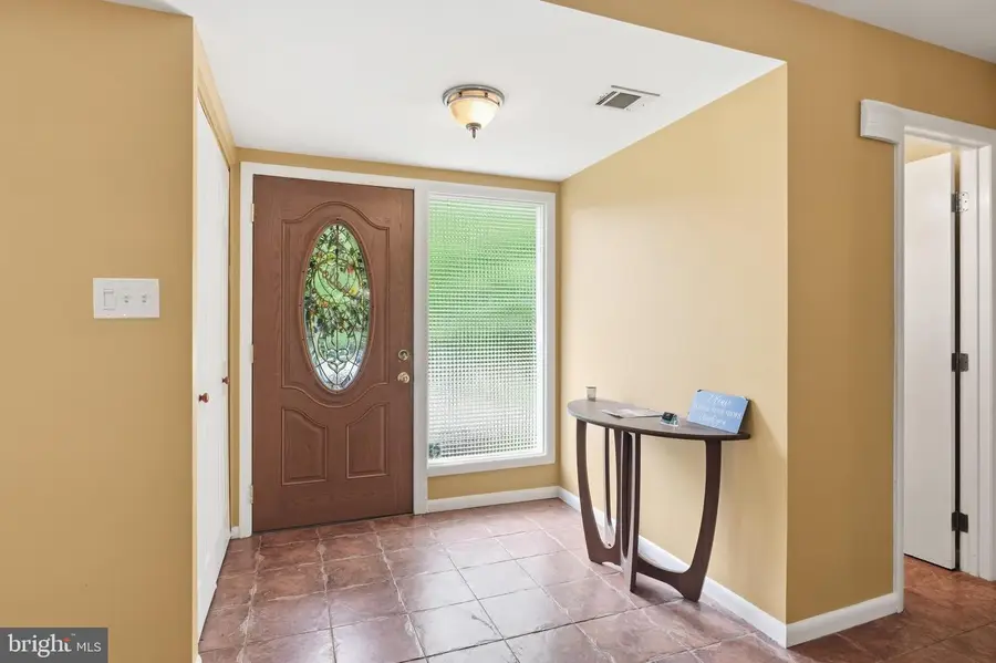 11412 Fairoak Dr, Silver Spring, MD 20902 - #3