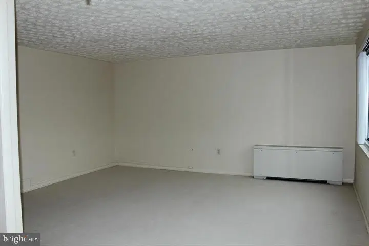 10201 Grosvenor Pl #1007, Rockville, MD 20852 - #3