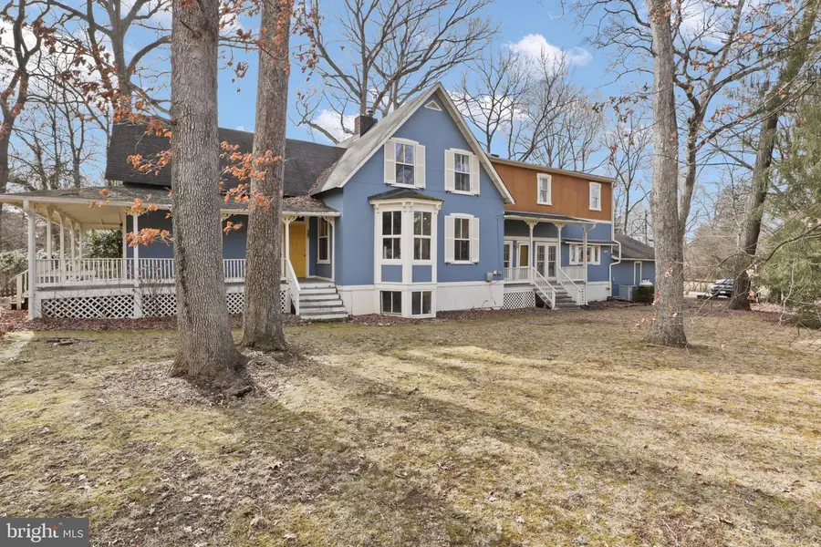 206 Grove Ave, Washington Grove, MD 20880 - #3