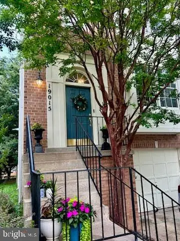 19015 Gallop Dr, Germantown, MD 20874 - #1
