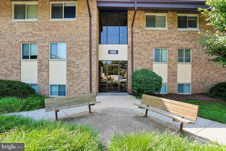 9906 Walker House Rd #6, Montgomery Village, MD 20886 - #2