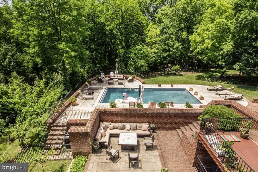 9909 Avenel Farm Dr, Potomac, MD 20854 - #2