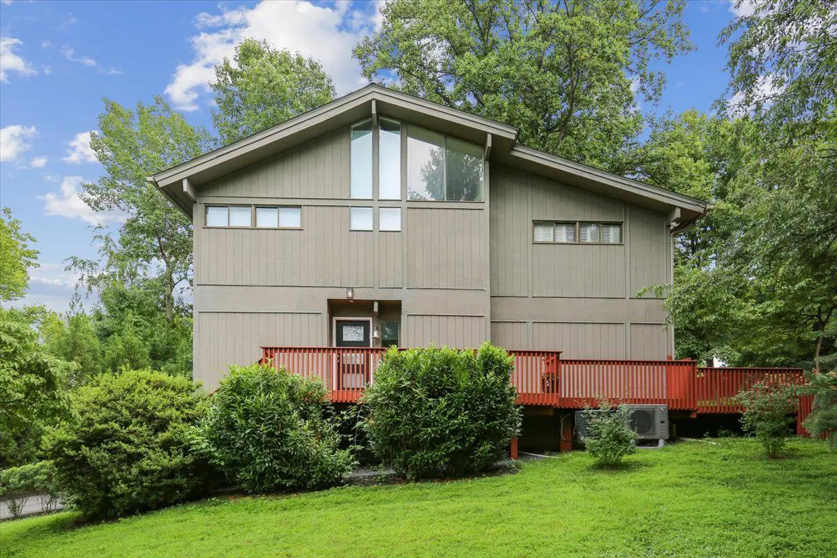 7614 Carteret Rd, Bethesda, MD 20817 - #1