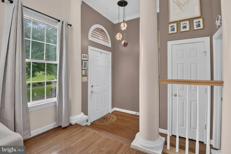105 Crofton Hill Ln, Rockville, MD 20850 - #2