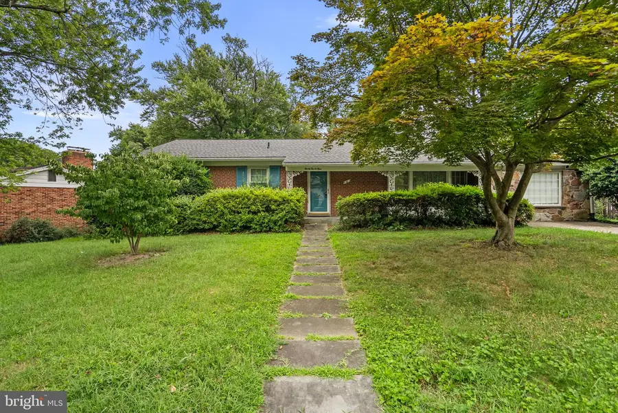 9203 Watson Rd, Silver Spring, MD 20910 - #2