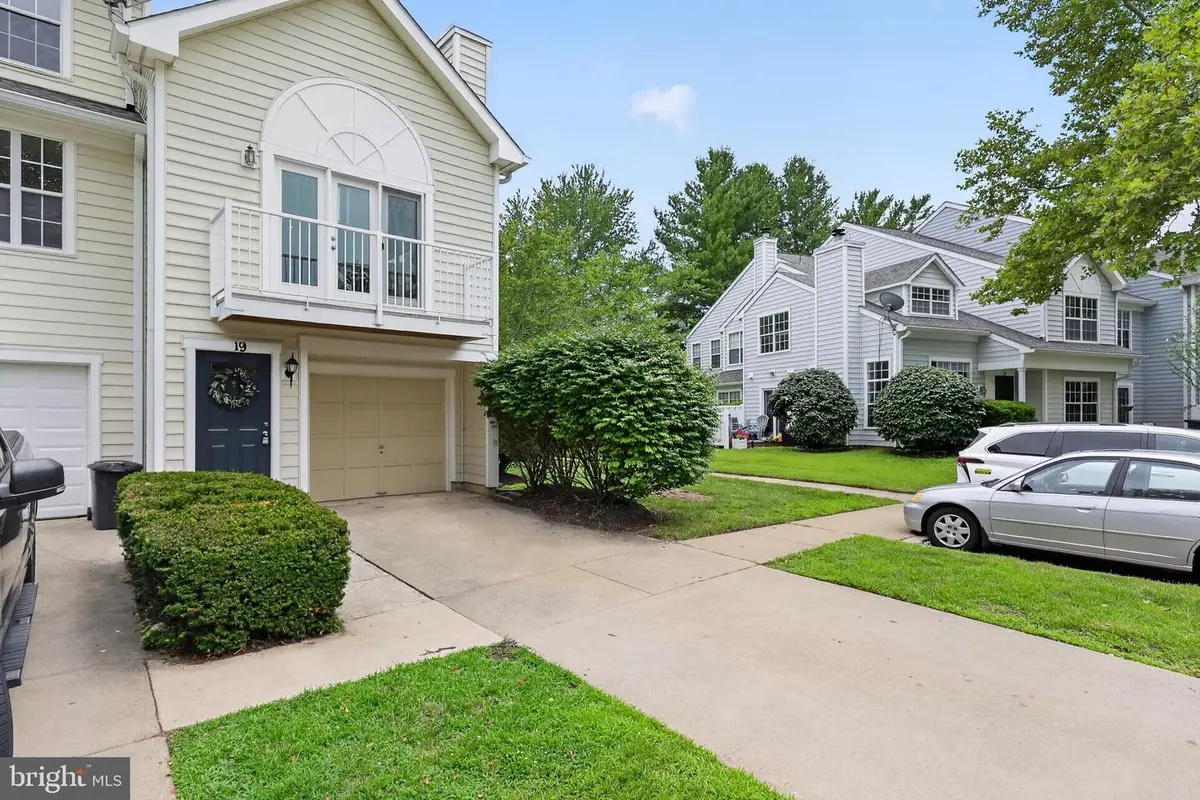 19 Bronco Ct, Germantown, MD 20874 - #1