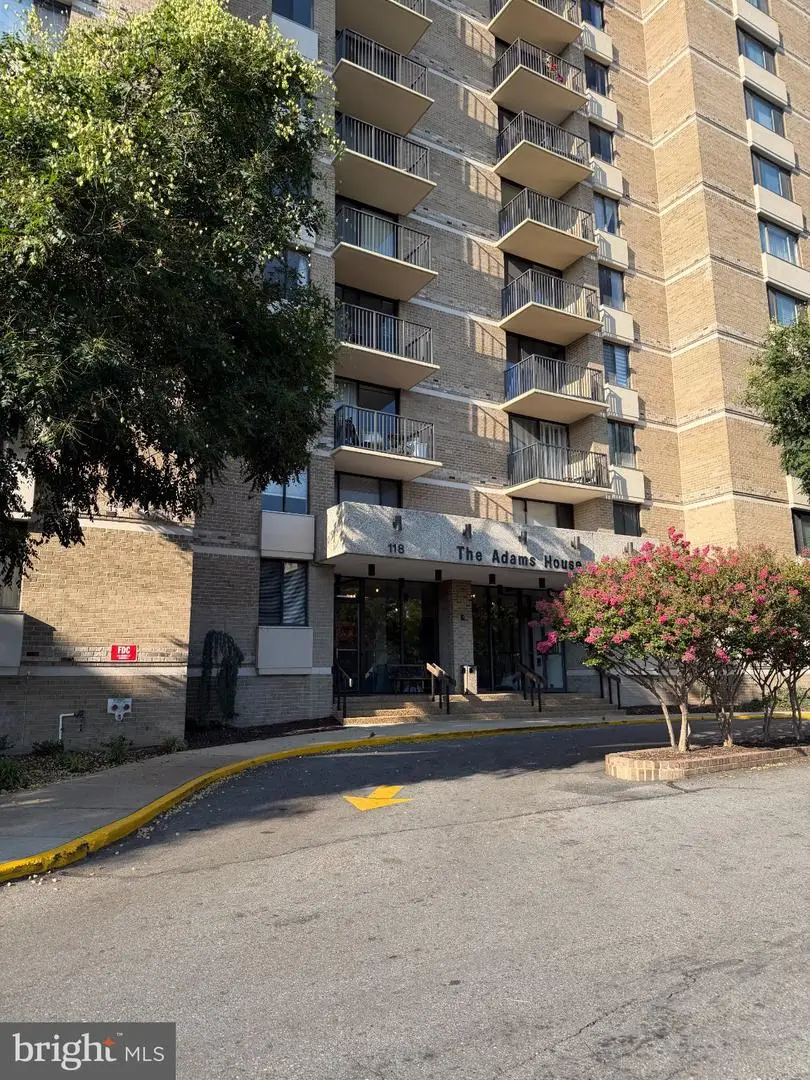 118 Monroe St #118-14, Rockville, MD 20850 - #3