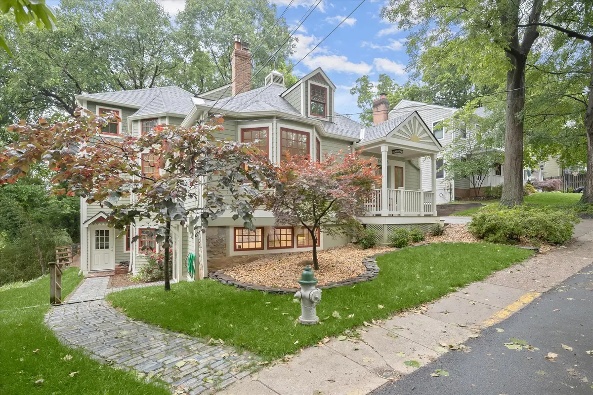 6004 Princeton Ave, Glen Echo, MD 20812 - #1