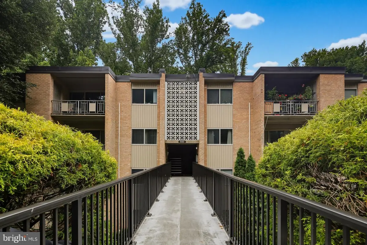5101 Crossfield Ct #12, Rockville, MD 20852 - #1