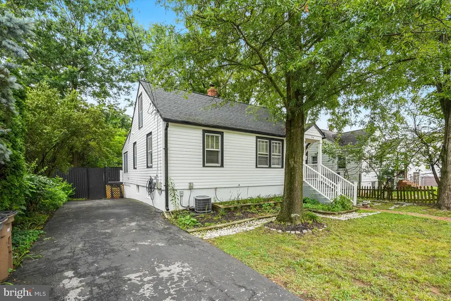 314 Grandin Ave, Rockville, MD 20850 - #2