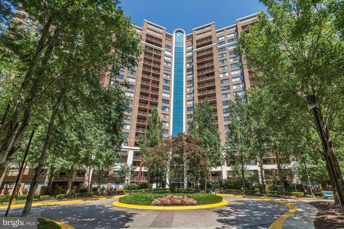 10101 Grosvenor Pl #1818, Rockville, MD 20852 - #1