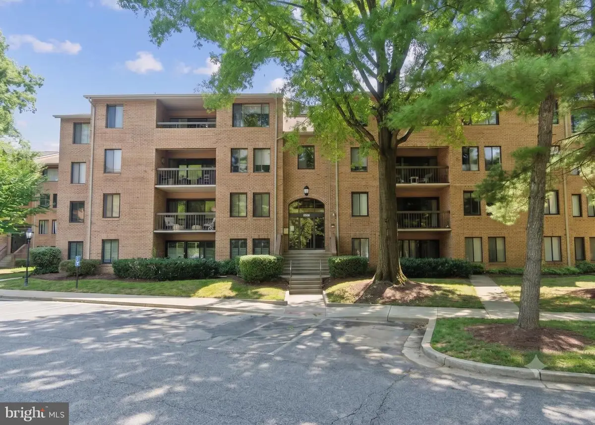 5809 Edson #303, North Bethesda, MD 20852 - #1