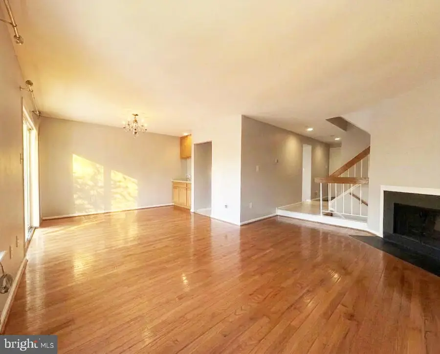 1103 Wildpark Ave, Gaithersburg, MD 20879 - #3