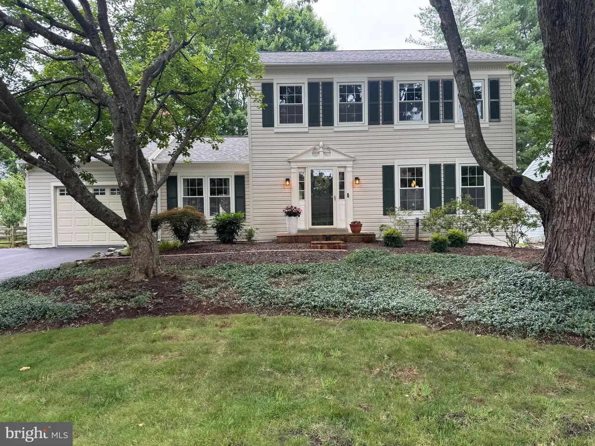 13520 Spinning Wheel Dr, Germantown, MD 20874 - #1