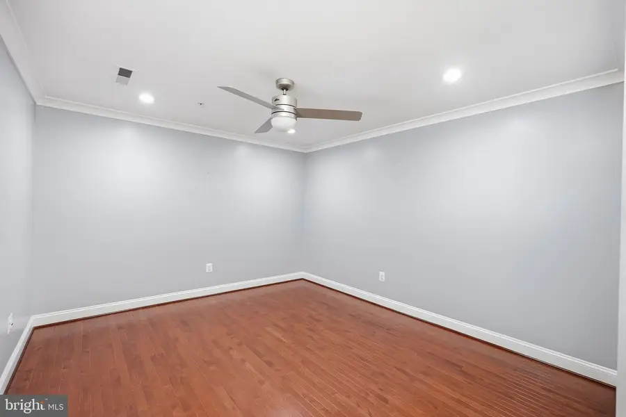 232 Parkview Ave, Gaithersburg, MD 20878 - #3