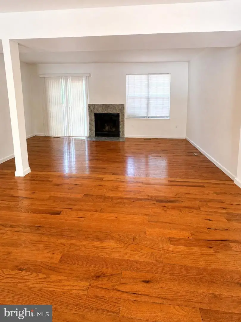 19606 White Saddle Dr, Germantown, MD 20874 - #2