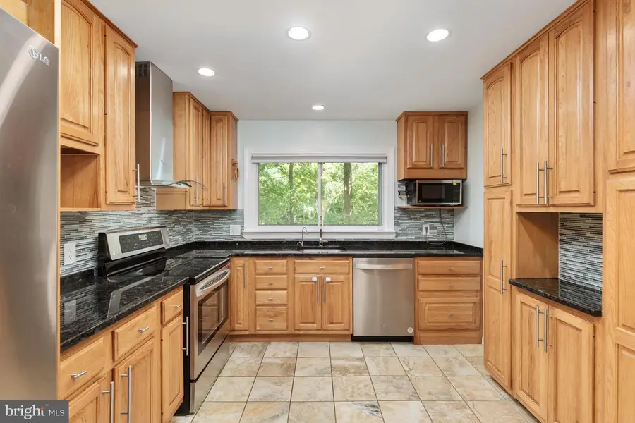 5707 Halpine Rd, Rockville, MD 20851 - #2
